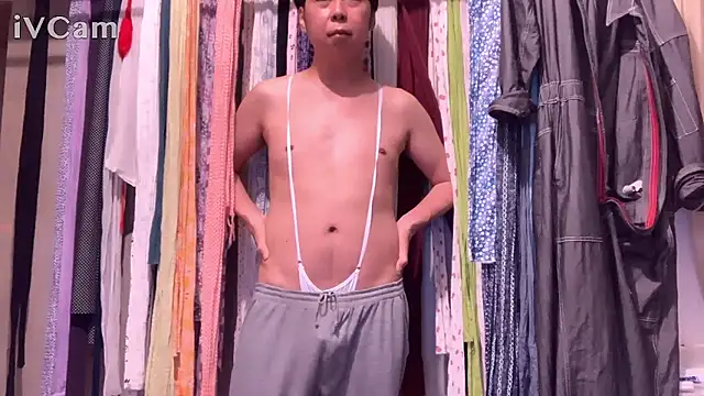 Snapshot of Fundoshi_2 chatting on 06/27/26, 06:02 Fundoshi 2 online show from 06/27/26, 06:02