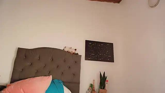 Irina Grant online show from 12/03/24, 09:33