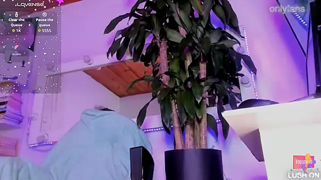  asscutebig  online show from 10/07/25, 05:48