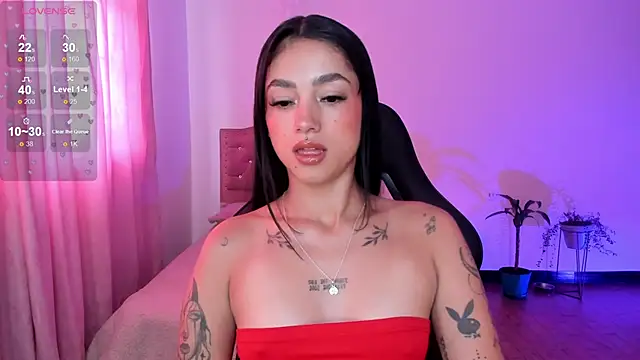 Lizzie corner v online show from 04/21/26, 03:07