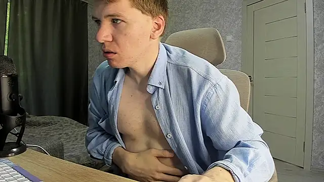 Snapshot of Bananas_dick chatting on 06/23/26, 08:45 Bananas dick online show from 06/23/26, 08:45