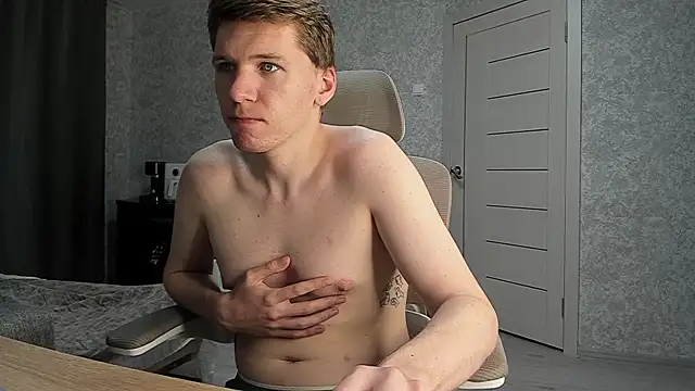 Snapshot of Bananas_dick chatting on 07/02/26, 12:11 Bananas dick online show from 07/02/26, 12:11