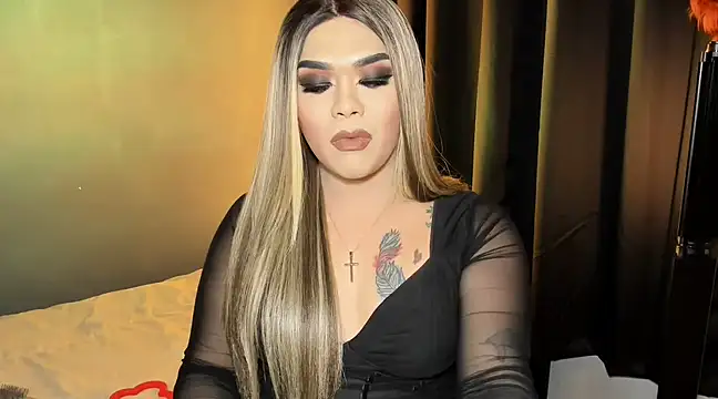 Snapshot of VictoriaEliz chatting on 03/20/25, 01:37 VictoriaEliz online show from 03/20/25, 01:37