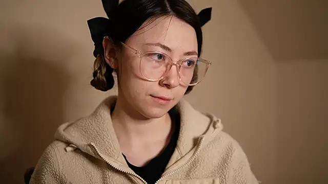 Snapshot of chibi_moon_ chatting on 12/14/24, 04:31 chibi moon online show from 12/14/24, 04:31