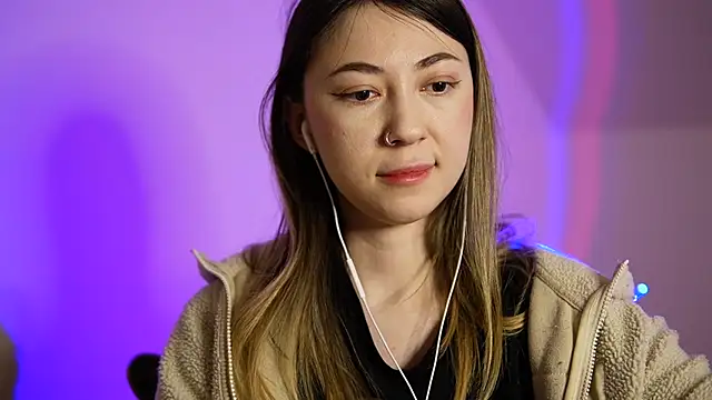 Snapshot of chibi_moon_ chatting on 01/18/25, 08:09 chibi moon online show from 01/18/25, 08:09