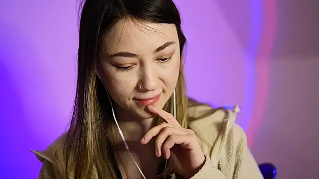 Snapshot of chibi_moon_ chatting on 01/18/25, 11:11 chibi moon online show from 01/18/25, 11:11