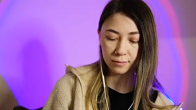 Snapshot of chibi_moon_ chatting on 01/28/25, 05:56 chibi moon online show from 01/28/25, 05:56