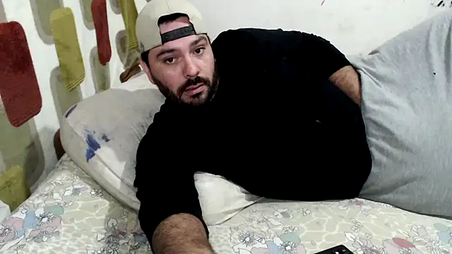 Snapshot of lucasprloco chatting on 12/04/24, 11:46 lucasprloco online show from 12/04/24, 11:46