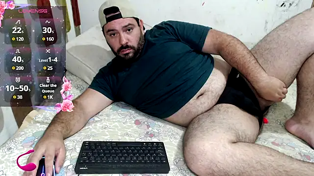 Snapshot of lucasprloco chatting on 12/08/24, 06:06 lucasprloco online show from 12/08/24, 06:06