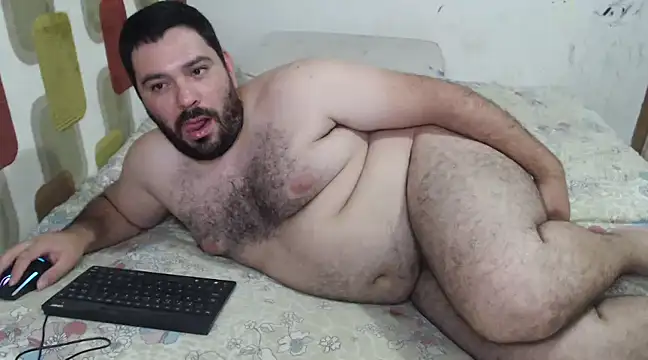 Snapshot of lucasprloco chatting on 12/15/24, 03:56 lucasprloco online show from 12/15/24, 03:56