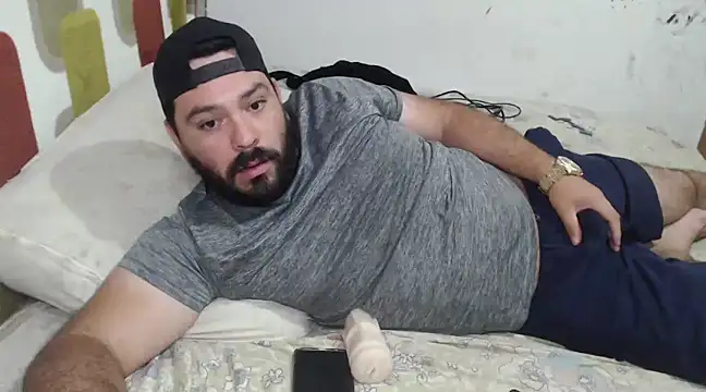 Snapshot of lucasprloco chatting on 01/17/25, 12:10 lucasprloco online show from 01/17/25, 12:10