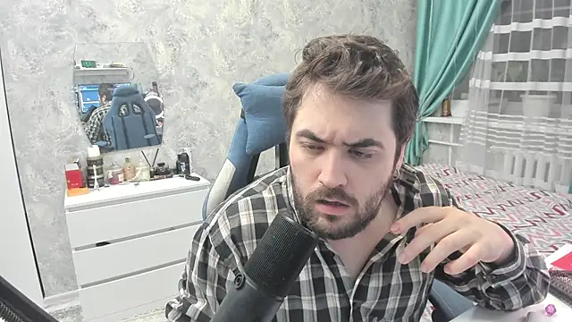 Snapshot of Morlaios chatting on 01/23/25, 10:22 Morlaios online show from 01/23/25, 10:22