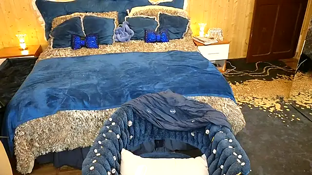 Snapshot of VanessaDoyle chatting on 02/12/25, 08:27 VanessaDoyle online show from 02/12/25, 08:27