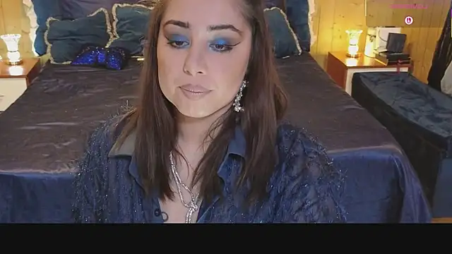 Snapshot of VanessaDoyle chatting on 03/13/25, 01:43 VanessaDoyle online show from 03/13/25, 01:43