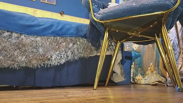 Snapshot of VanessaDoyle chatting on 03/17/25, 06:32 VanessaDoyle online show from 03/17/25, 06:32