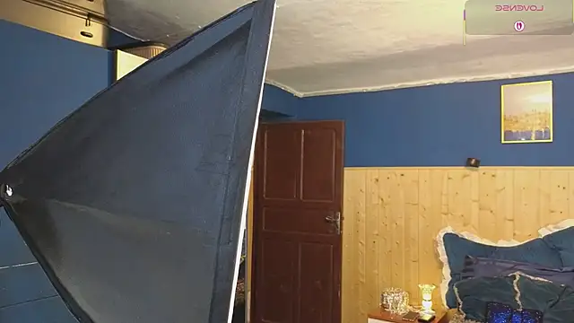 Snapshot of VanessaDoyle chatting on 03/20/25, 05:47 VanessaDoyle online show from 03/20/25, 05:47