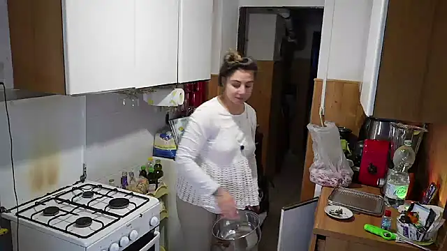 Snapshot of VanessaDoyle chatting on 09/08/25, 04:28 VanessaDoyle online show from 09/08/25, 04:28