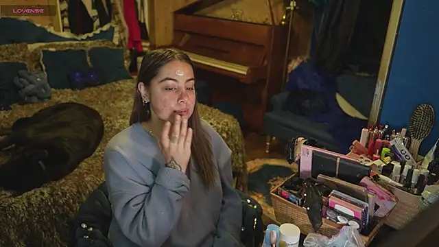 Snapshot of VanessaDoyle chatting on 09/18/25, 01:40 VanessaDoyle online show from 09/18/25, 01:40