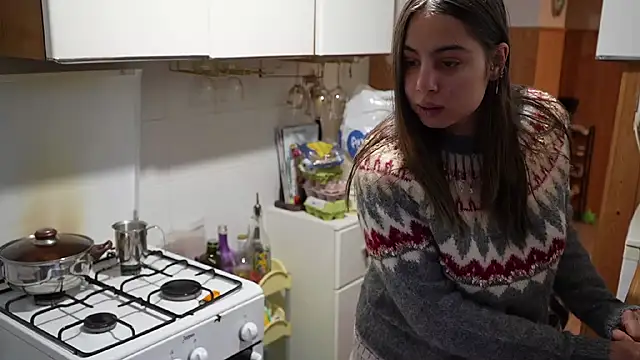 Snapshot of VanessaDoyle chatting on 11/18/25, 08:30 VanessaDoyle online show from 11/18/25, 08:30