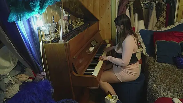 Snapshot of VanessaDoyle chatting on 11/21/25, 04:16 VanessaDoyle online show from 11/21/25, 04:16