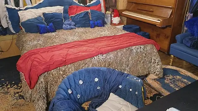 Snapshot of VanessaDoyle chatting on 11/26/25, 01:01 VanessaDoyle online show from 11/26/25, 01:01