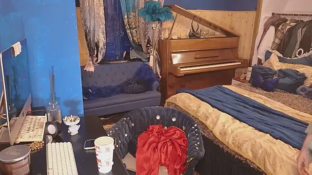 Snapshot of VanessaDoyle chatting on 01/05/26, 08:34 VanessaDoyle online show from 01/05/26, 08:34