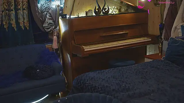 Snapshot of VanessaDoyle chatting on 02/02/26, 07:23 VanessaDoyle online show from 02/02/26, 07:23