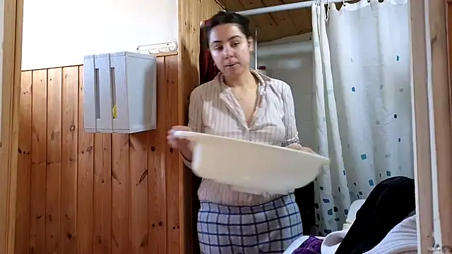 Snapshot of VanessaDoyle chatting on 02/19/26, 01:51 VanessaDoyle online show from 02/19/26, 01:51