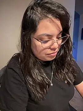 Snapshot of drizzypeach602 chatting on 01/22/25, 12:27 drizzypeach602 online show from 01/22/25, 12:27