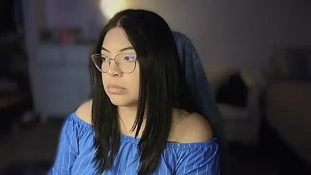 Snapshot of drizzypeach602 chatting on 02/09/25, 03:53 drizzypeach602 online show from 02/09/25, 03:53