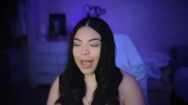 Snapshot of drizzypeach602 chatting on 02/15/25, 03:20 drizzypeach602 online show from 02/15/25, 03:20