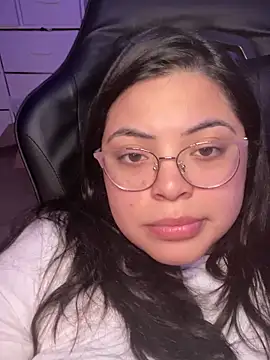 Snapshot of drizzypeach602 chatting on 02/27/25, 07:23 drizzypeach602 online show from 02/27/25, 07:23