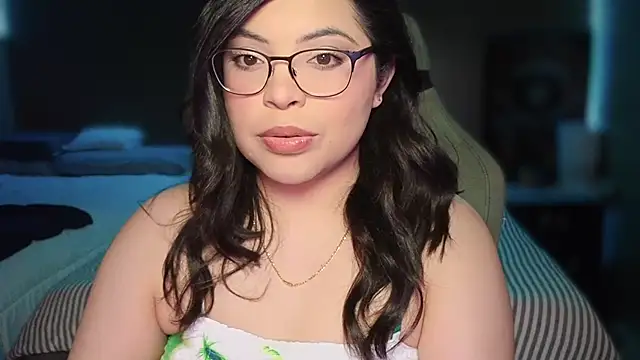 Snapshot of drizzypeach602 chatting on 09/13/25, 02:44 drizzypeach602 online show from 09/13/25, 02:44