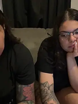 Snapshot of drizzypeach602 chatting on 09/17/25, 03:08 drizzypeach602 online show from 09/17/25, 03:08