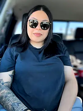 Snapshot of drizzypeach602 chatting on 11/02/25, 07:05 drizzypeach602 online show from 11/02/25, 07:05