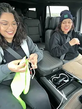 Snapshot of drizzypeach602 chatting on 11/30/25, 09:41 drizzypeach602 online show from 11/30/25, 09:41