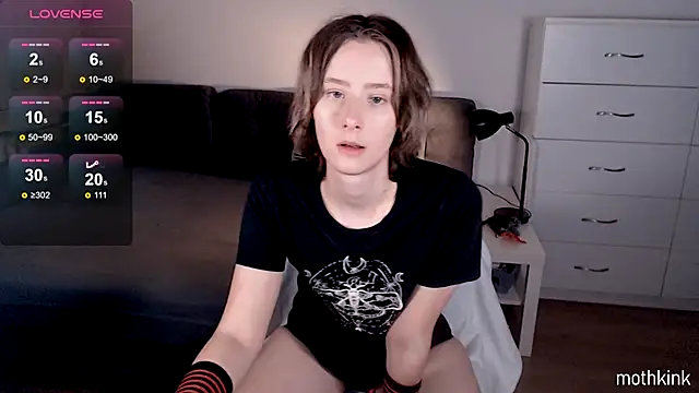 mothkink online show from 11/06/25, 05:14