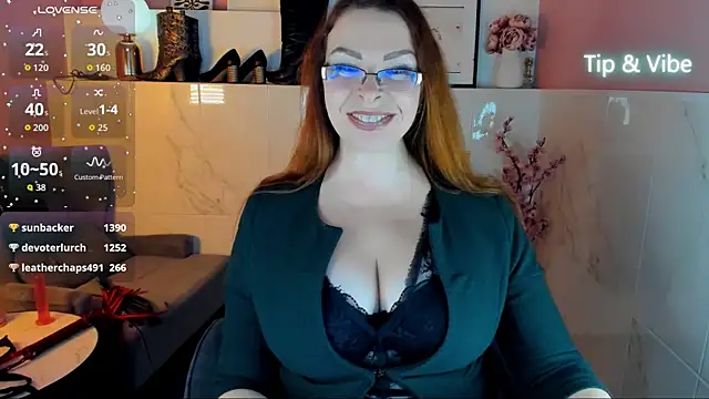 MrsIngrid online show from 11/15/25, 07:21