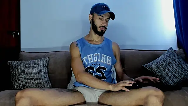 Snapshot of DERRYMASTER chatting on 09/15/25, 03:12 DERRYMASTER online show from 09/15/25, 03:12