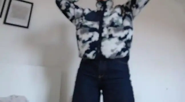 Snapshot of ocean_eyess_ chatting on 02/19/25, 02:55 ocean eyess online show from 02/19/25, 02:55