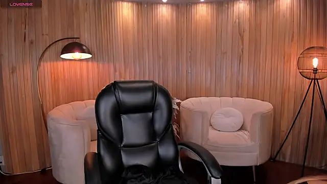 Snapshot of LexieWayne chatting on 12/18/24, 07:52 LexieWayne online show from 12/18/24, 07:52