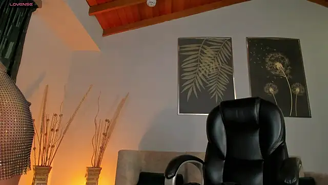 Snapshot of LexieWayne chatting on 01/04/25, 12:38 LexieWayne online show from 01/04/25, 12:38