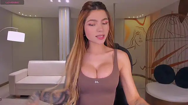 Snapshot of LexieWayne chatting on 09/13/25, 01:00 LexieWayne online show from 09/13/25, 01:00