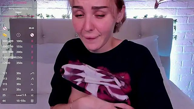 LianaFord online show from 11/03/25, 09:16