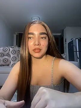 DulceChloe99 online show from 05/20/26, 01:45