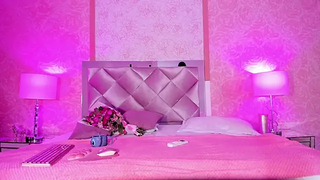 Snapshot of AntonellaRossi chatting on 09/22/25, 07:38 AntonellaRossi online show from 09/22/25, 07:38