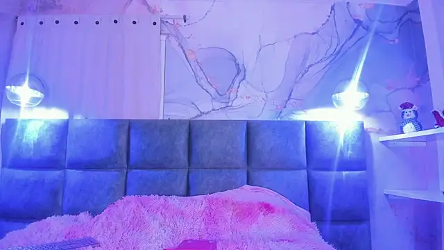 AntonellaRossi online show from 02/01/26, 07:45