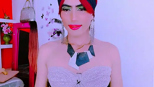 Snapshot of priscilahotker chatting on 01/19/25, 07:46 priscilahotker online show from 01/19/25, 07:46