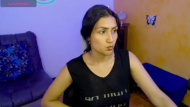 Snapshot of leah-666 chatting on 12/29/24, 02:10 leah-666 online show from 12/29/24, 02:10