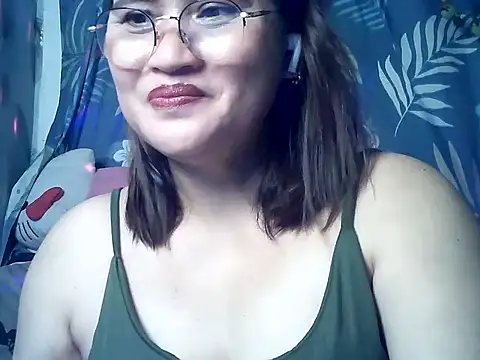 Snapshot of Amazing_Angel22 chatting on 04/24/26, 03:25 Amazing Angel22 online show from 04/24/26, 03:25